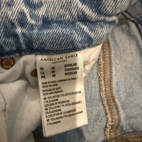 American Eagle Outfitters Light Blue Ripped Straight Leg Jeans - Picture 4 of 5